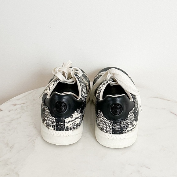 Tory Burch Howell Court Sneaker BLACK/WHITE Printed Leather Size 9 Worn Once - Picture 7 of 9